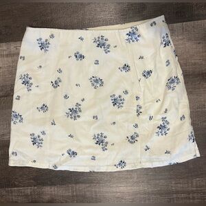 American Eagle Ditsy Floral Skirt